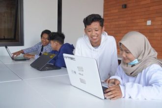 Promosi Produk Digital Siswa Jurusan Bisnis Daring Pemasaran