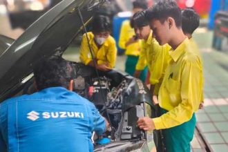 Dari SMK TKR ke Bengkel Profesional Perjalanan Karier Siswa